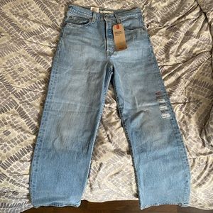 Levi Ribcage Straight Ankle Jeans
